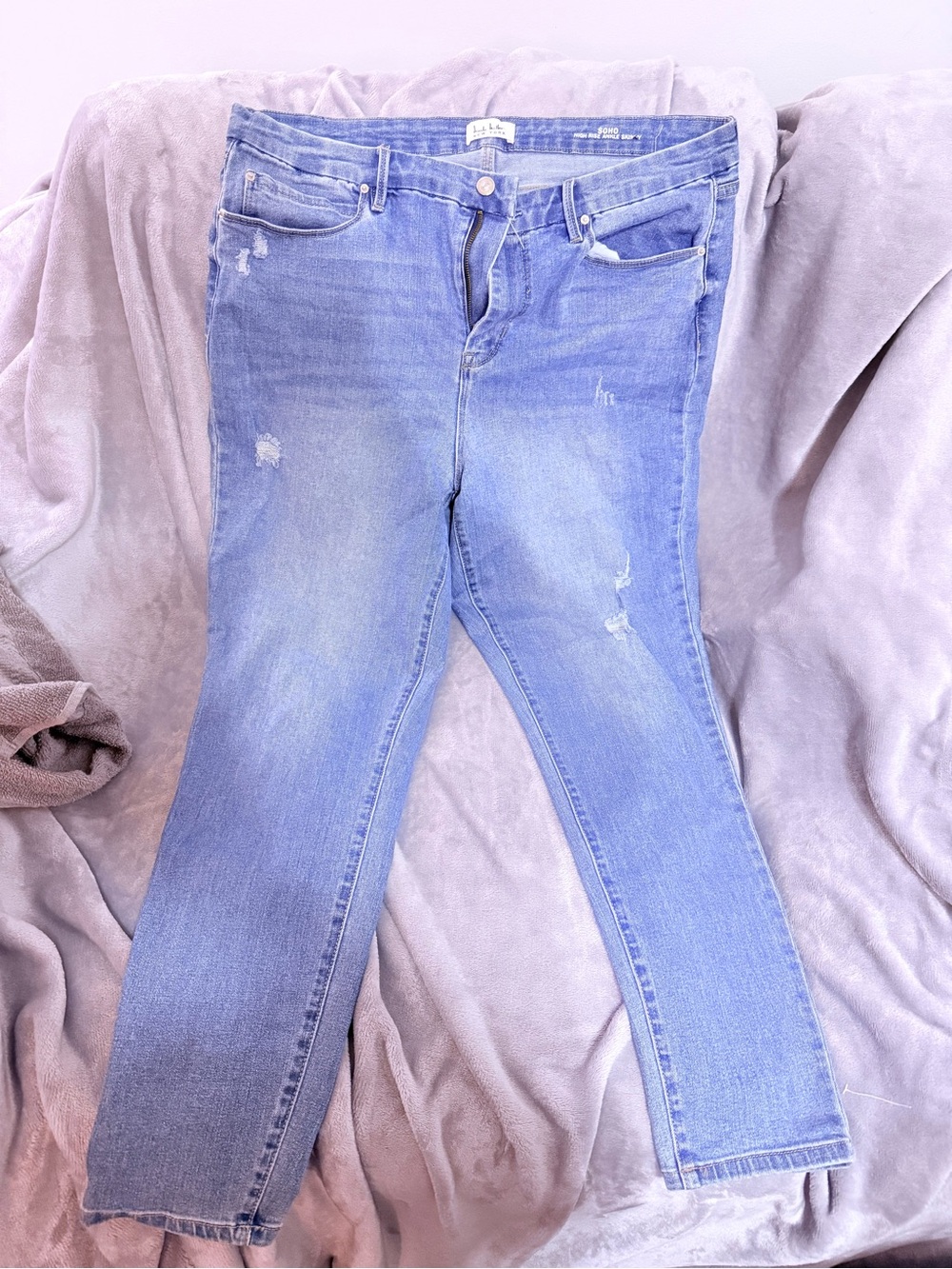 Nicole Miller Women's Straight Leg Jeans in Light Blue with Subtle Distress